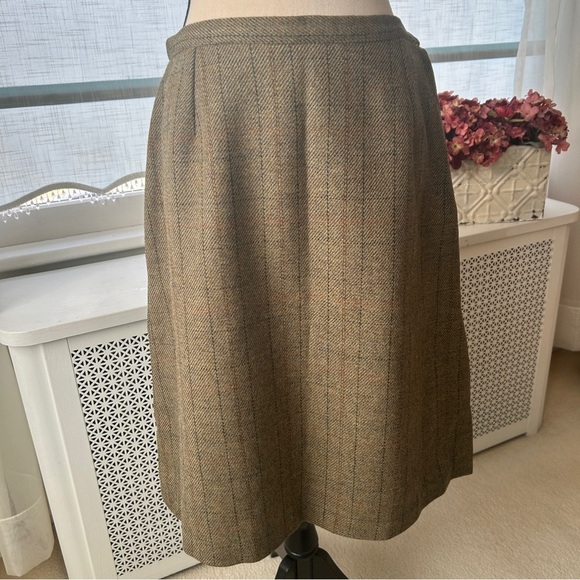 Vintage 70s Wool A-Line Skirt: Tan Brown Menswear Check, Size Medium - Picture 5 of 16